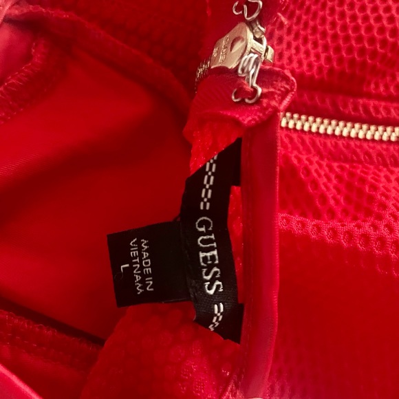 GUESS Red flounce sleeve blouse - Picture 5 of 6